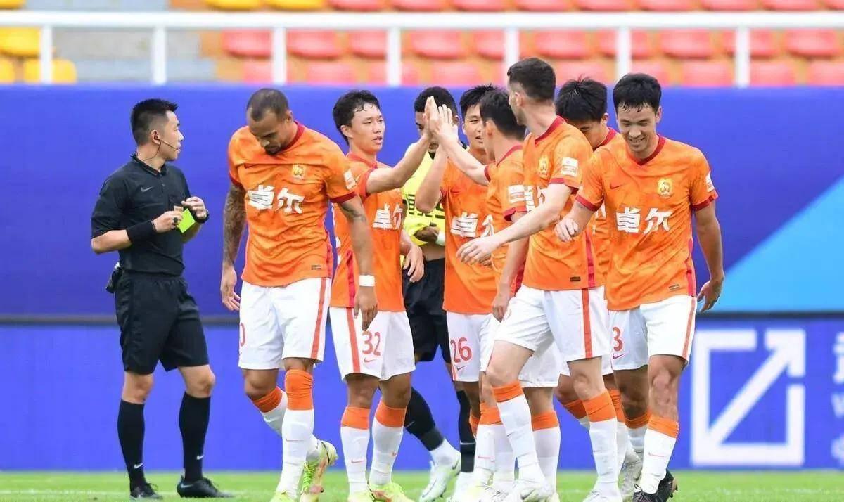 苏宁主场鏖战平局，与山东鲁能握手言和的简单介绍